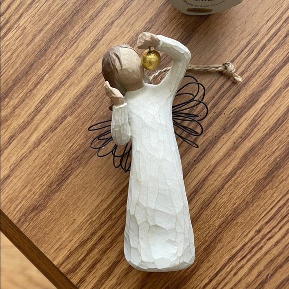 Willow Tree Angel Sculpture Set - Cream and Brown - Picture 4 of 7